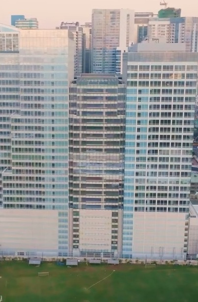 Uptown Eastgate Tower