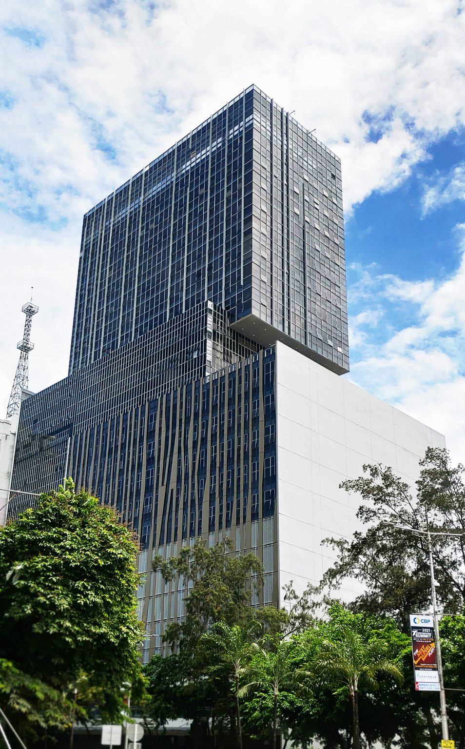 Latitude Corporate Center